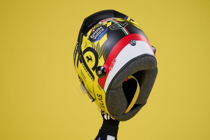 Helm spesial Charles Leclerc di F1 Italia 2022