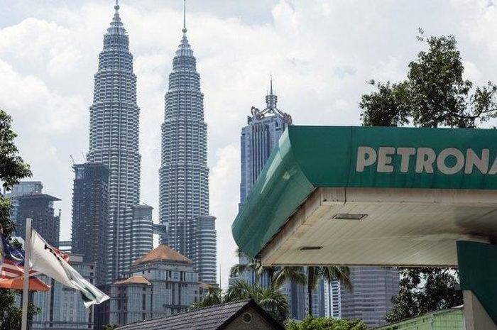 Ilustrasi SPBU Petronas di Malaysia yang djual BBM RON 95 cuma Rp 6.794 per liter