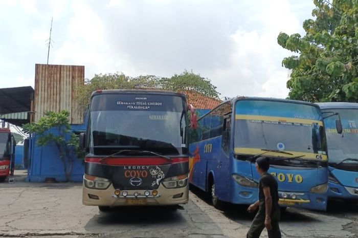Selarang dengan kenaikan harga BBM, tarif tiket bus AKAP dan AKDP di Semarang juga ikut naik.