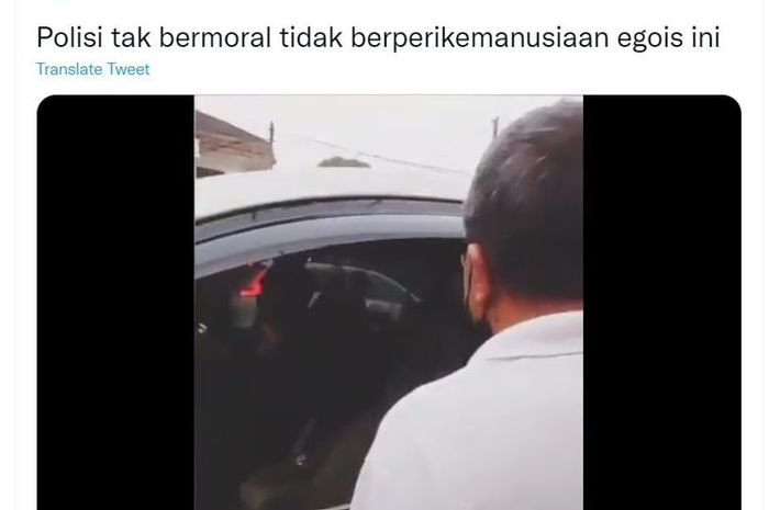 Video pengemudi ngaku polisi ogah pindah mobil yang halangi akses jalan