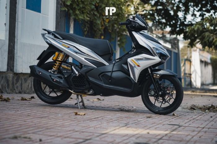 Modifikasi keren Honda Air Blade 125