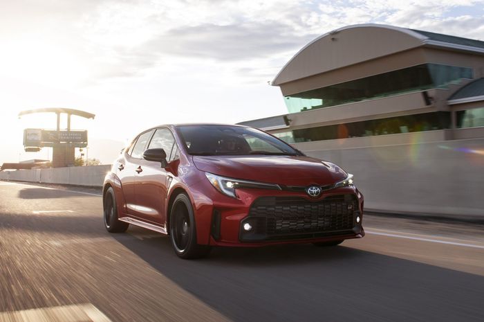 Toyota GR Corolla telah resmi menjadi mobil baru di Amerika dengan harga mulai dari 35.900 US dolar.