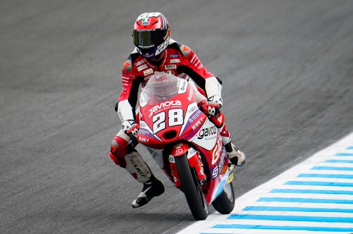 Izan Guevara juarai hasil balap Moto3 Jepang 2022, Mario Aji naik banyak posisi di sirkuit Motegi