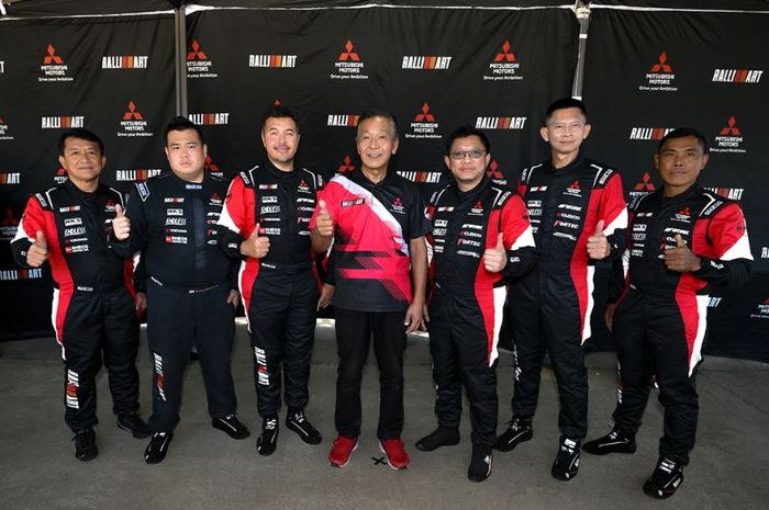 Tim Mitsubishi Ralliart siap bertanding di ajang AXCR 2022.