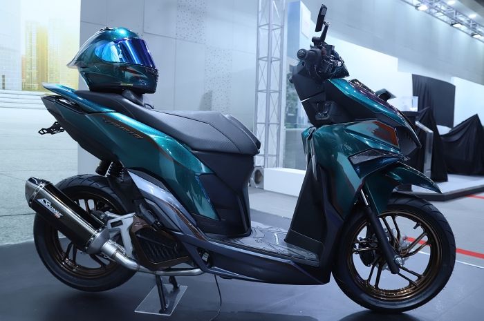 Honda Vario 125 2022 bertabur forged carbon
