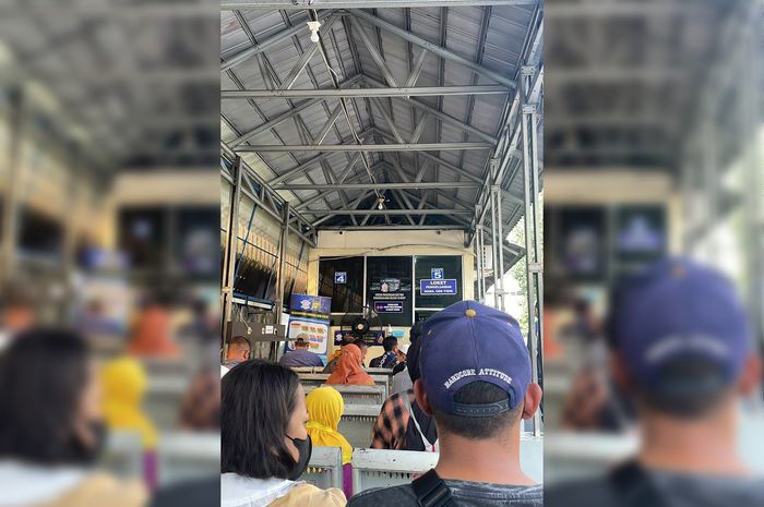 Pelaku pungli yang sempat target komedian Indonesia, Soleh Solihun saat perpanjang STNK 5 tahunan gena danjarannya.