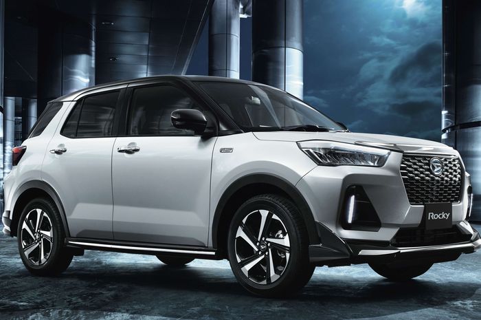 Daihatsu Rocky Hybrid sudah hadir di Malaysia lewat Perodua.