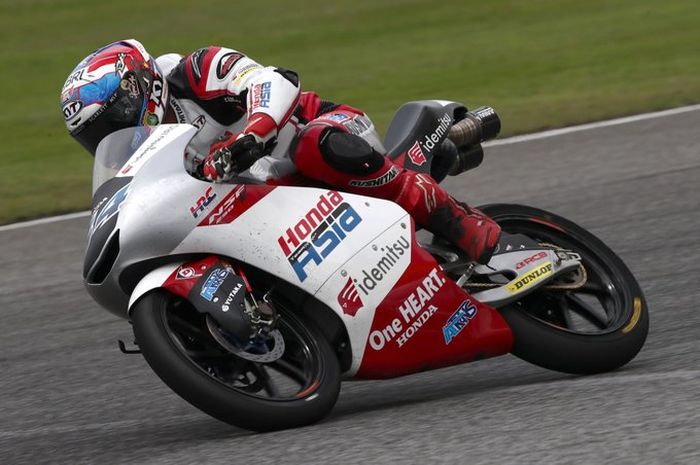 Pembalap Honda Team Asia, Mario Suryo Aji bangga bisa selesaikan Moto3 Thailand 2022.