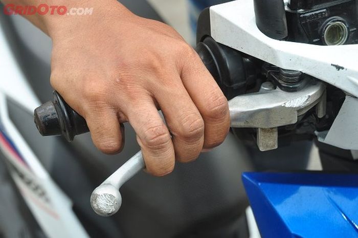 Tuas rem terasa keras ciri-ciri seal master rem rusak