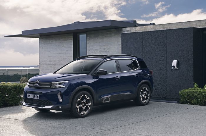 Citroen C5 Aircross varian PHEV dapat penyempurnaan berupa varian baru dan baterai yang lebih besar.
