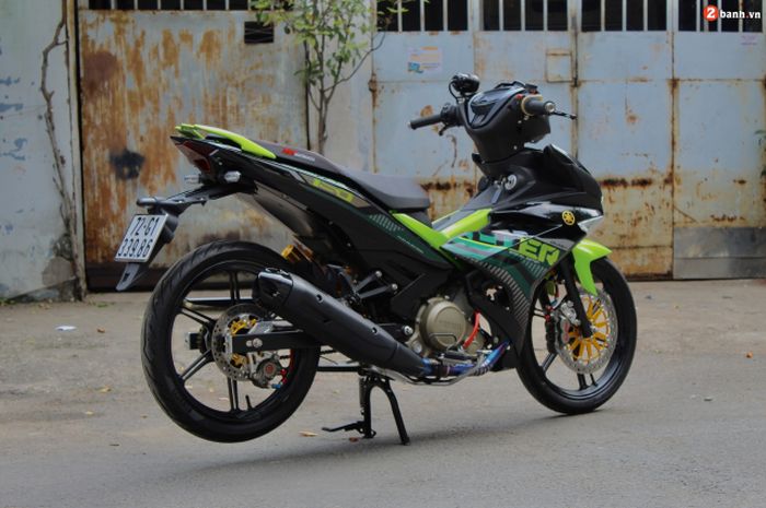 Modifikasi mesin Yamaha MX King 150 ditopang kaki-kaki kece