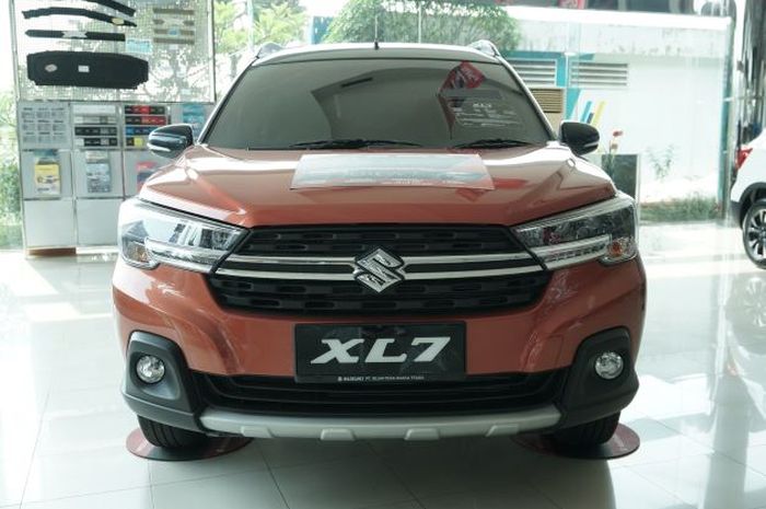Ilustrasi Suzuki XL7 Alpha