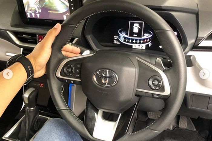 Pasang paddle shift di Veloz dimungkinkan karena sistem pindah gigi manual bawan model triptronic