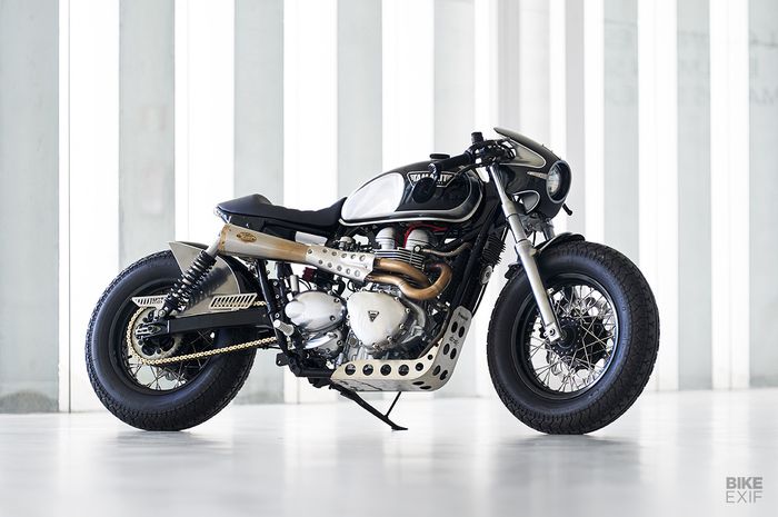 Triumph Bonneville 865 bergaya cafe racer