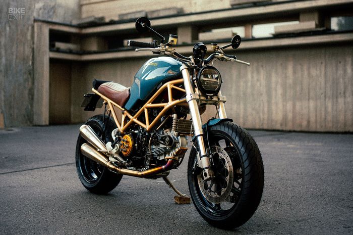 Ducati Monster S2R city scrambler dari Gas &amp; Oil Bespoke Motorcycles