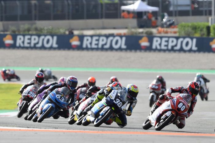 Kabar buruk jelang MotoGP Valencia 2022, terjadi pencurian besar di mana 17 mesin motor JuniorGP raib