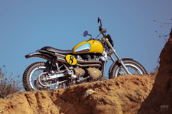 Triumph Scrambler bernuansa vintage enduro