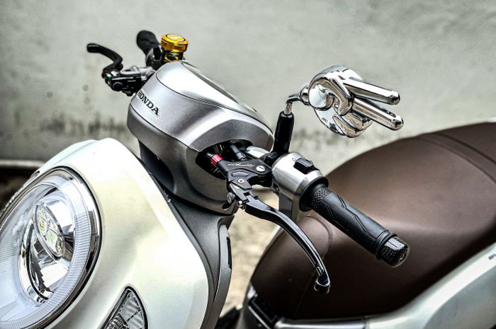 Modifikasi simpel Honda Scoopy