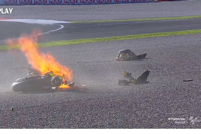 Marco Bezzecchi motor terbakar di FP3 MotoGP Valencia 2022