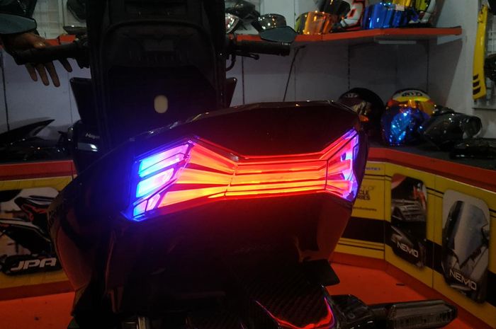 GMA Luncurkan Stoplamp JPA Tipe Line Buat Honda Vario 160 di IMOS