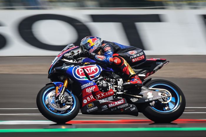 Toprak Razgatlioglu menjadi yang tercepat di Superpole WSBK Indonesia 2022