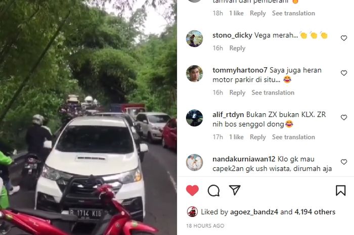 Nyali pemotor Yamaha Vega ZR ini boleh juga, rela cegat barisan mobil yang lawan arah saat macet.