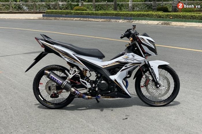 Modifikasi keren Honda Sonic 150R