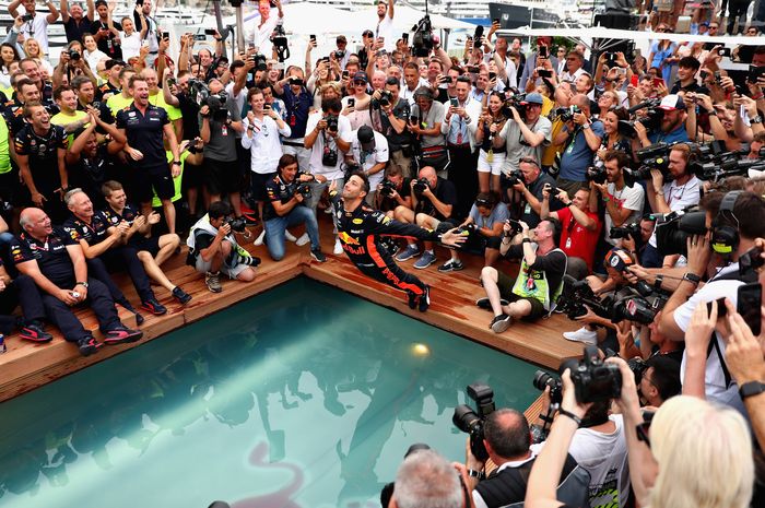 Usai didepak tim McLaren, Daniel Ricciardo hampir pasti balik ke Red Bull Racing di F1 2023