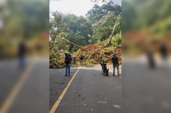 Putusnya jalur Puncak akibat gempa di Cianjur, membuat polisi arahkan pengendara lewat jalur alternatif.