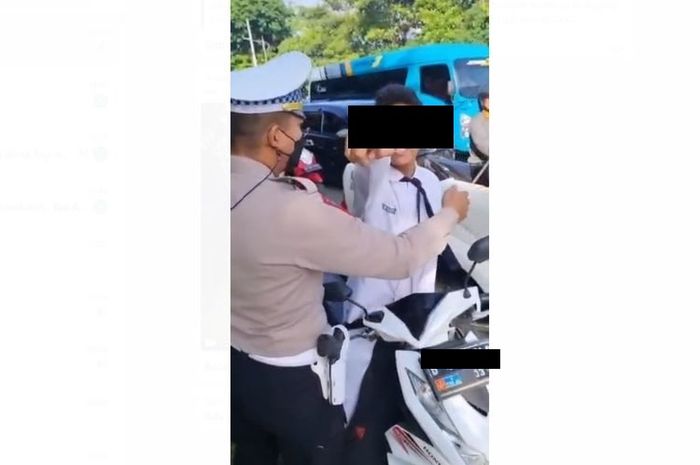 Bocah SMP lebih galak usai diciduk polisi gara-gara naik motor tanpa helm