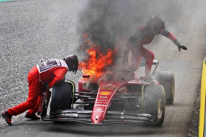 Ferrari berencana mengurangi power agar mesin mobilnya tidak mudah meleduk di F1 2023