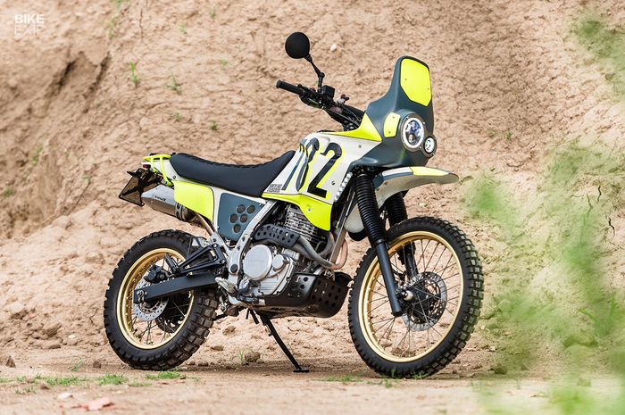 Honda NX650 Dominator bergaya adventure bike 