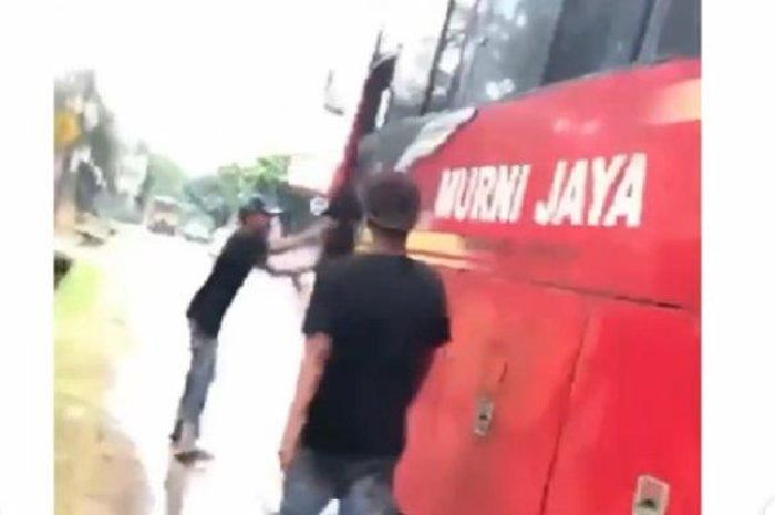 Viral video kernet bus ludahi wanita yang sedang hamil