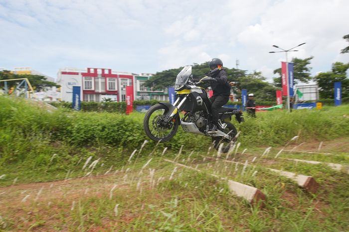 Aprilia Tuareg Experience di Sector X Gading Serpong, 10 Desember 2022