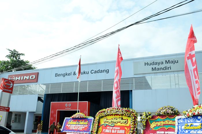 Hino resmikan dealer terbarunya di Sentul, Bogor