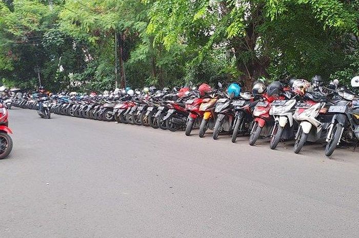 Ilustrasi parkir liar di Jakarta