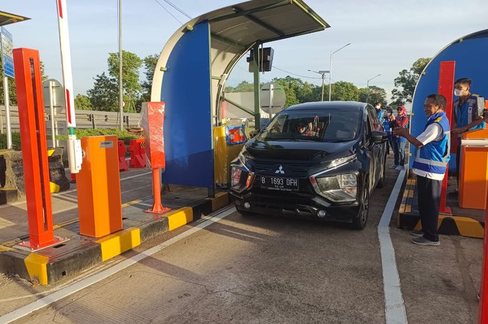 Akses Darangdan Km 99 Jalan Tol Cipularang Arah Bandung, dibuka secara fungsional pada Minggu (18/12/2022).