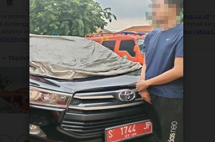 Toyota Kijang Innova pelat merah S 1744 JP tabrak dan lindas pengendara Honda Vario 150 hingga tewas, sopir kabur masuk ke bengkel cat