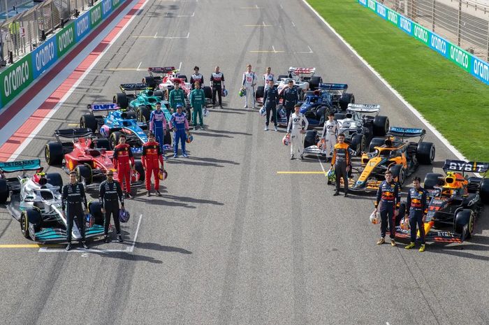 Ramainya bursa pembalap yang terjadi sepanjang F1 2022