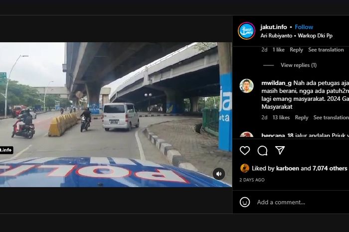 Meski ada mobil patroli, para pemotor di video ini memilih cuek dan tetap lawan arus di Jalan Yos Sudarso, Jakarta Utara.
