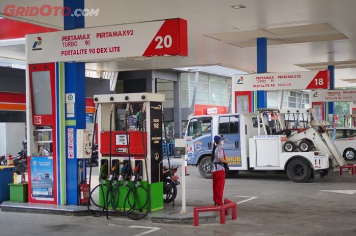 Alasan harga Pertamax di seluruh Indonesia seragam Rp 12.800 per liter.