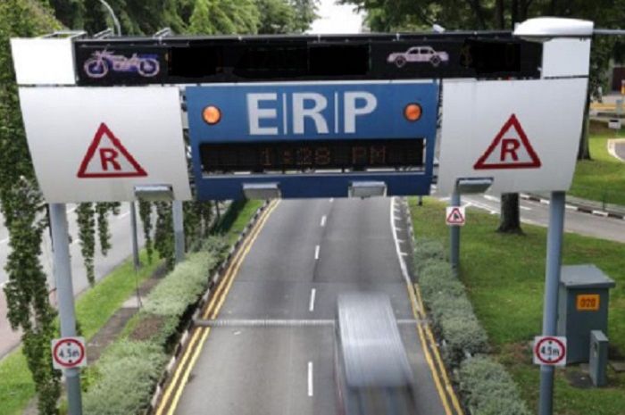 Rencana jalan berbayar elektronik atau electronic road pricing (ERP) di Jakarta akan kembali dibahas tahun 2023.