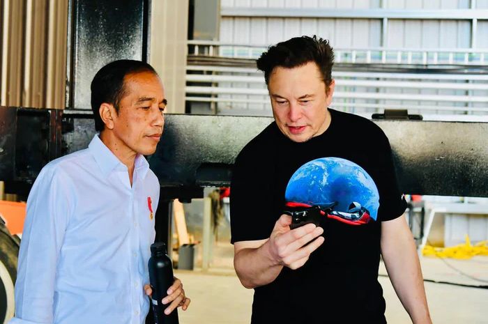 Elon Musk saat bertemu Jokowi di Space X