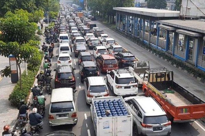 Jalan Salemba Raya menjadi calon jalan berbayar dengan tarif mulai goceng