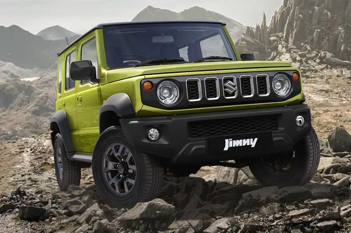 Kepergok lagi diangkut truk di Tambun, Suzuki Jimny 5 pintu bakal resmi meluncur di IIMS 2024 nih.