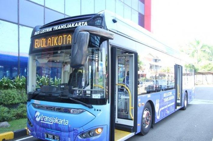 Manajemen PT Transjakarta memesan dalam jumlah besar bus listrik untuk tahun 2022 dan 2023 dari produsen di China.