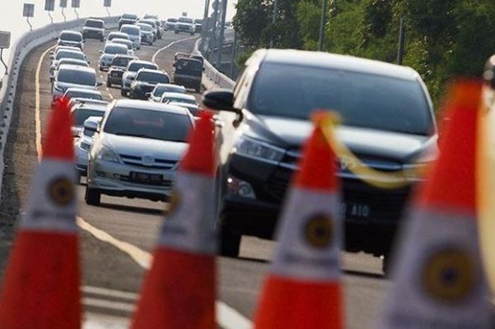 Ratusan kendaraan akan meninggalkan Jabodetabek saat libur Imlek 2023.