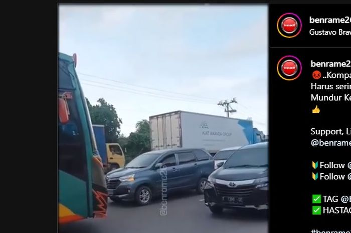 Duo Toyota Avanza yang cegat aksi bus ngeblong melawan arah