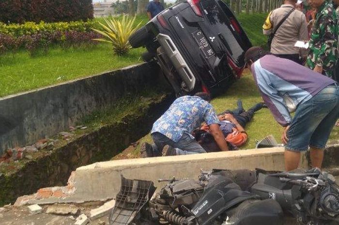 Mitsubishi Xpander dan Honda BeAT yang terlibat kecelakaan maut di Semarang.