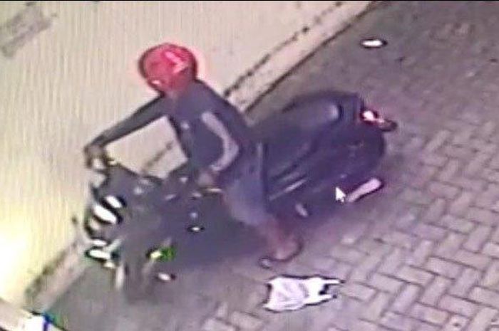 Foto Ilustrasi, pencurian sepeda motor terekam kamera CCTV 